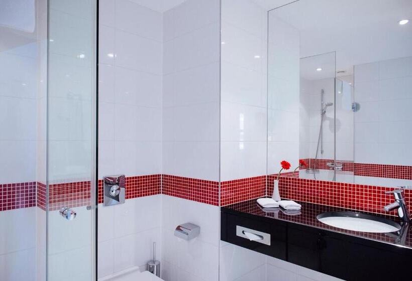 Quarto Deluxe, Orea Hotel Angelo Praha