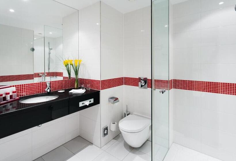 Quarto Deluxe, Orea Hotel Angelo Praha