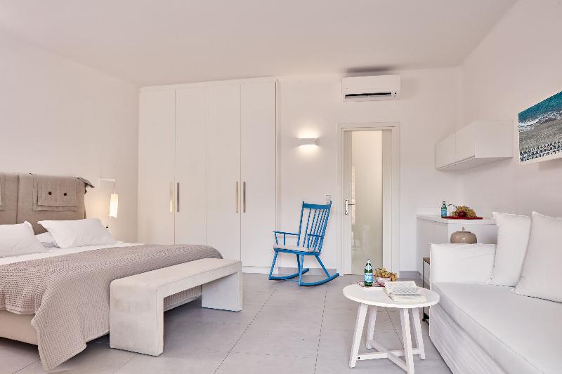 스탠다드 스튜디오, Santo Miramare Beach Resort