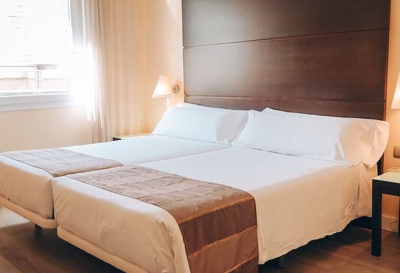Номер Стандарт, Vertice Sevilla Aljarafe