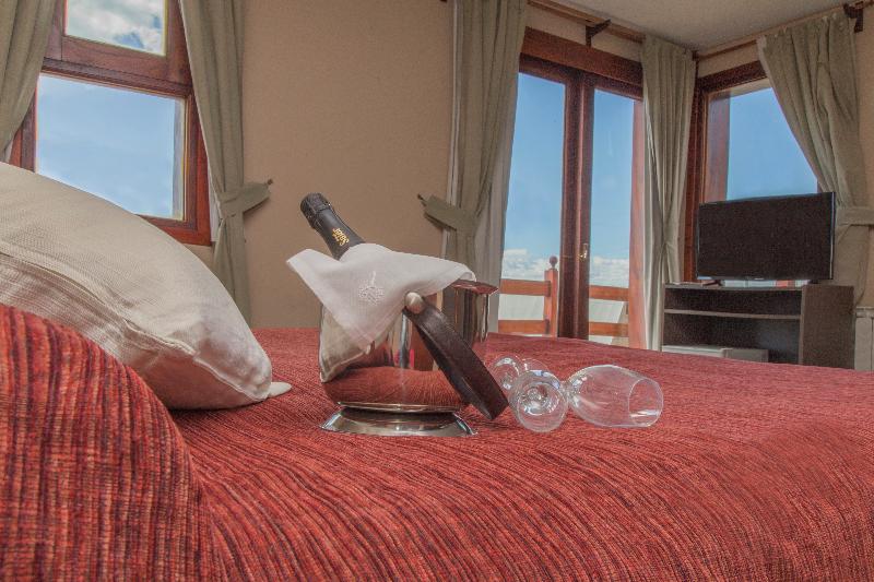 اتاق استاندارد چهار تخته, Hosteria Puerto San Julian