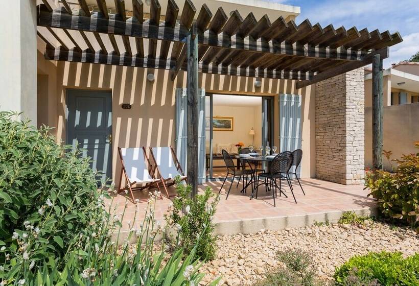 Апартаменты 1 Спальня, Madame Vacances Domaine Du Provence Country Club Service Premium
