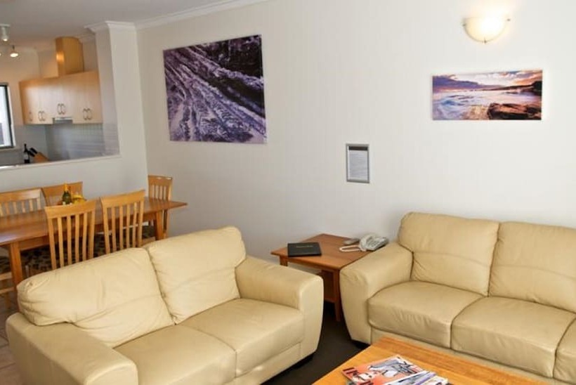 Апартаменты 2 Спальни, Margarets Beach Resort