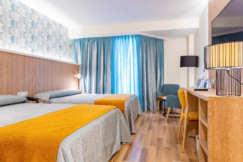 Четырехместный Номер Стандарт, Peñiscola Plaza Suites