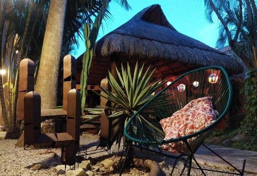 اتاق سوپریور با تخت بزرگ, Barrio Latino Hotel Drop And Go By Bestoffer Stays