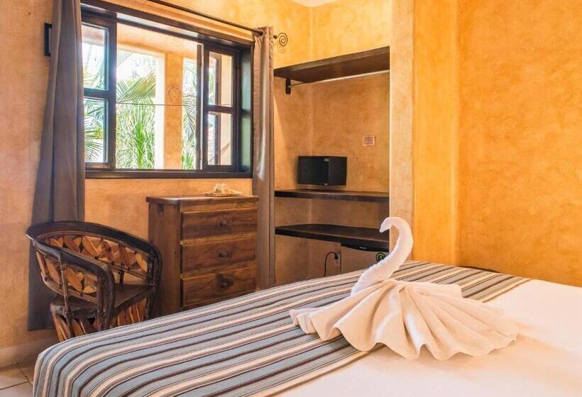 اتاق سوپریور با تخت بزرگ, Barrio Latino Hotel Drop And Go By Bestoffer Stays