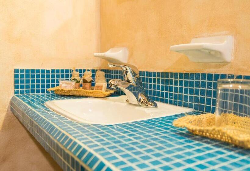 اتاق استاندارد با تخت بزرگ, Barrio Latino Hotel Drop And Go By Bestoffer Stays