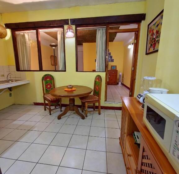 اتاق استاندارد, Eco Suites Uxlabil Guatemala