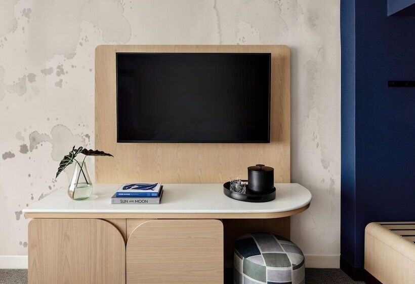 프리미엄 룸, Kimpton Theta New York   Times Square, An Ihg