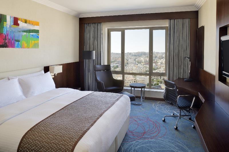 اتاق اجرایی با تخت بزرگ, Mövenpick Hotel Amman