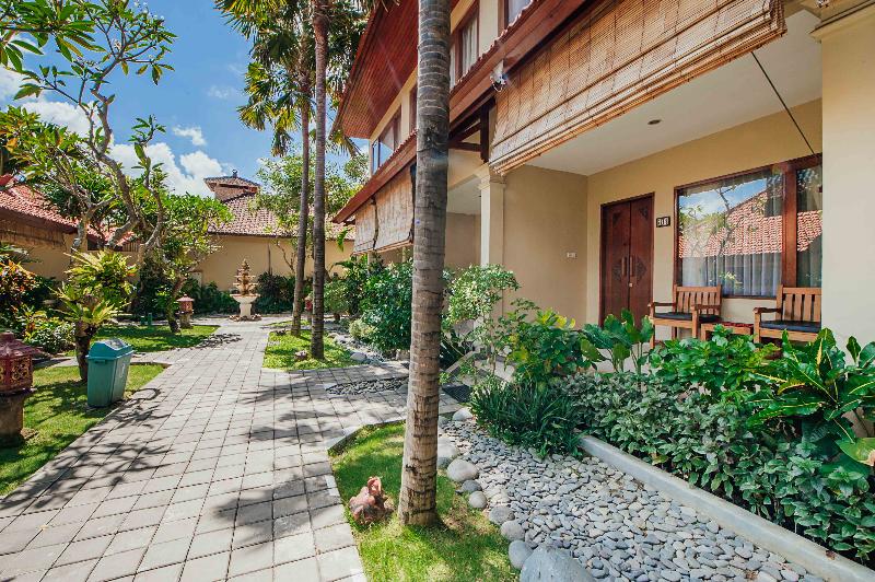 Номер Deluxe, Kuta Puri Bungalows Villas And Resort