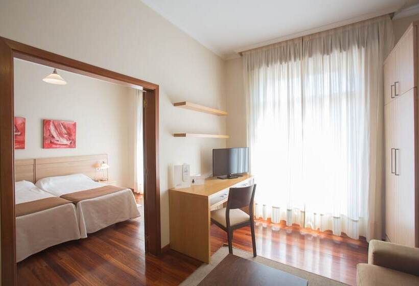 اتاق استاندارد سه نفره, Apartamentos Dabarca