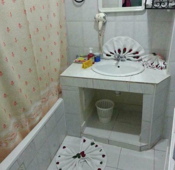 اتاق استاندارد یک نفره, Moroccan House