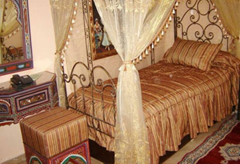 اتاق استاندارد یک نفره, Moroccan House