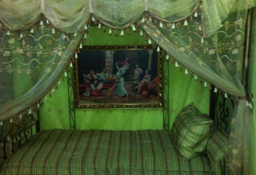 اتاق استاندارد, Moroccan House