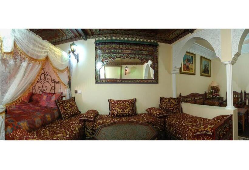 اتاق استاندارد چهار تخته, Moroccan House