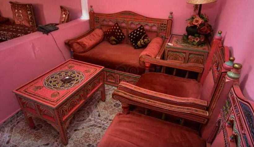سوییت, Moroccan House