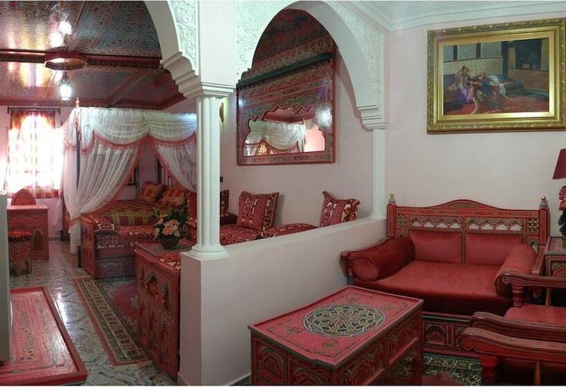 سوییت, Moroccan House