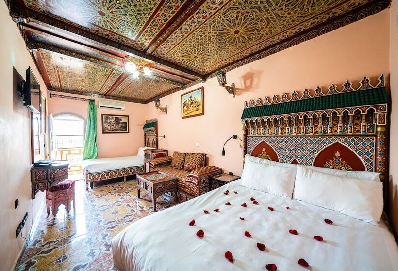 اتاق استاندارد چهار تخته, Moroccan House