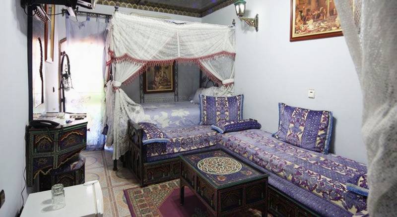 اتاق استاندارد چهار تخته, Moroccan House