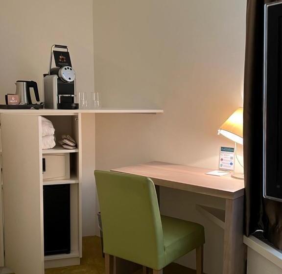 اتاق سوپریور با تخت بزرگ, Platzhirsch Zürich   Downtown Boutique Hotel & Sushi Lounge