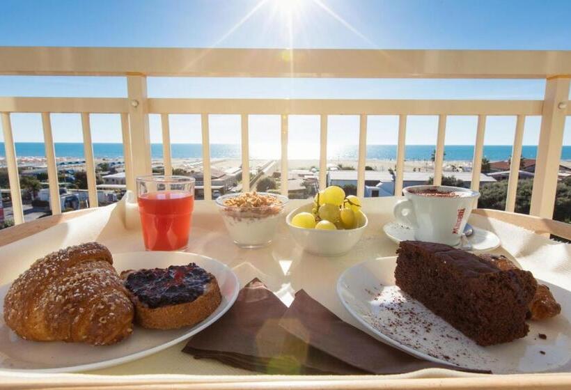 Triple Room Sea View, Savoy