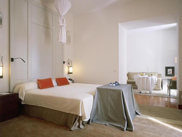 سوییت, Parador De La Granja