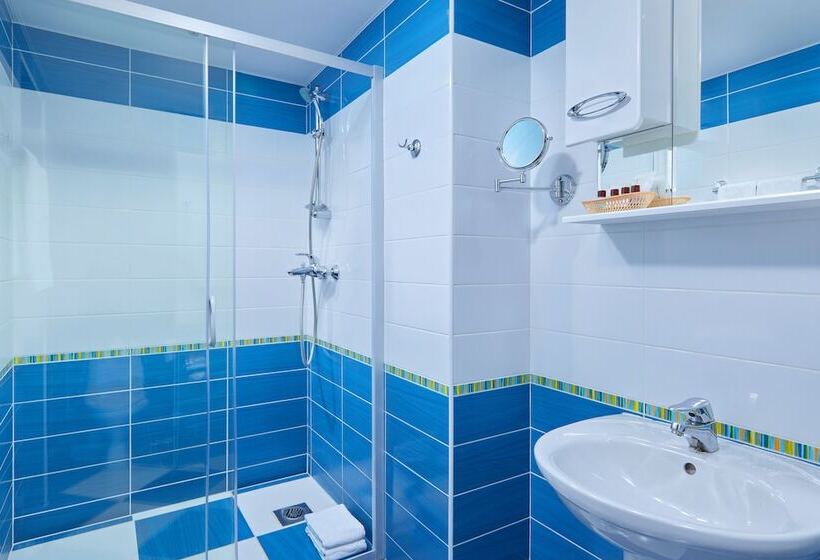 اتاق استاندارد, Bega