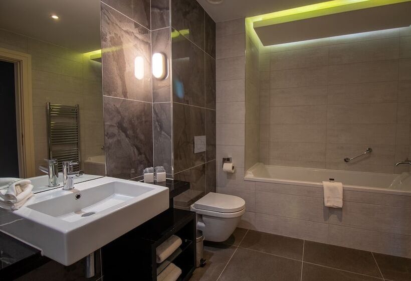 اتاق لوکس با بالکن, Fota Island Hotel And Spa
