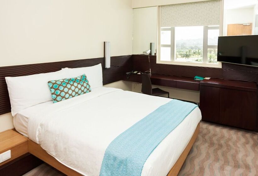 Номер Стандарт Вид на Море, Suncoast Hotel & Towers