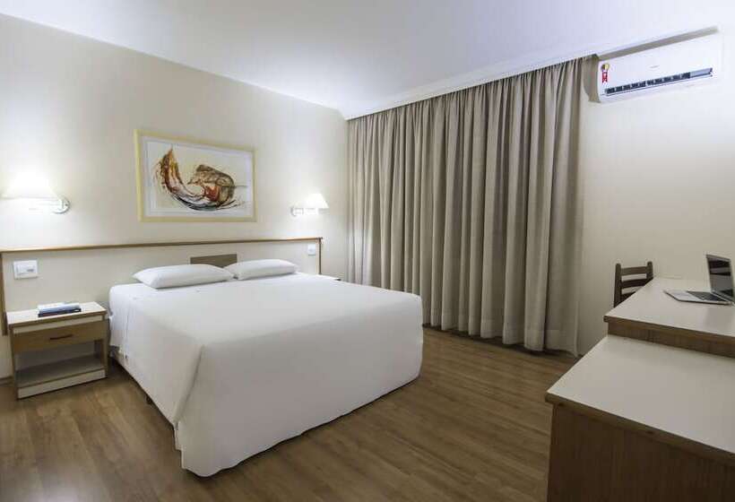 Номер Deluxe, Dan Inn Sorocaba
