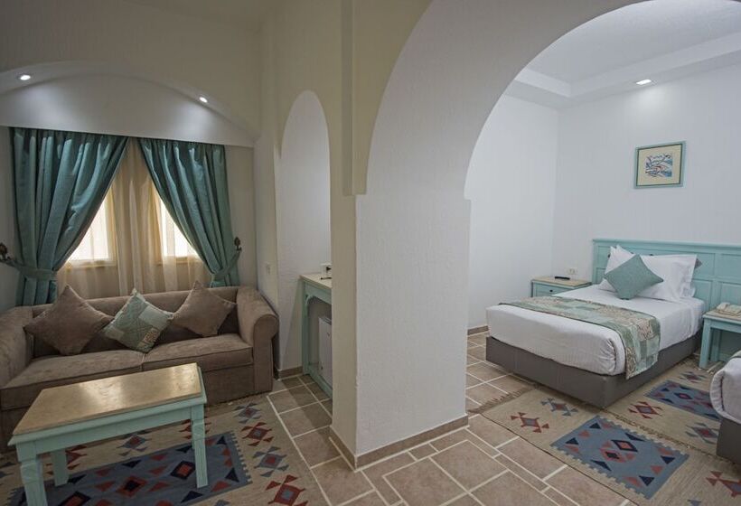 اتاق استاندارد با چشم‌انداز باغ, Sunrise Royal Makadi Resort