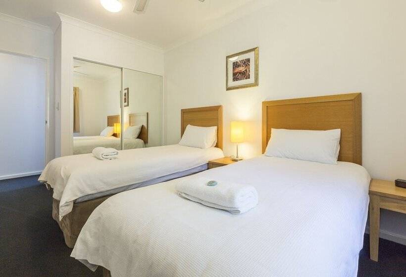 Апартаменты 3 Спальни, Leeuwin Apartments