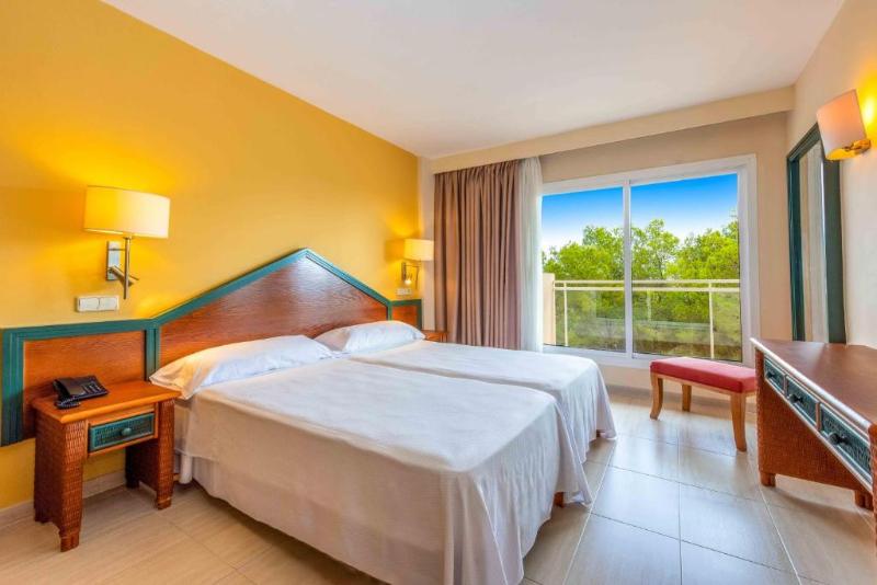 스탠다드 트리플 룸, Mercure Perth On Hay