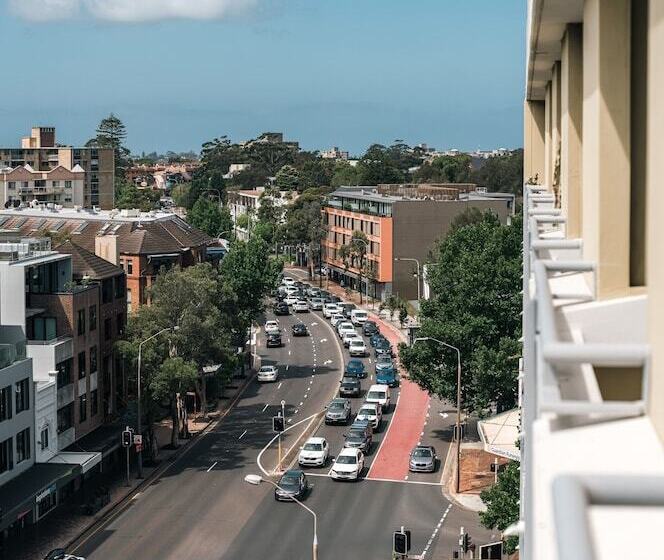 شقة غرفة واحدة, Park Regis Concierge Apartments