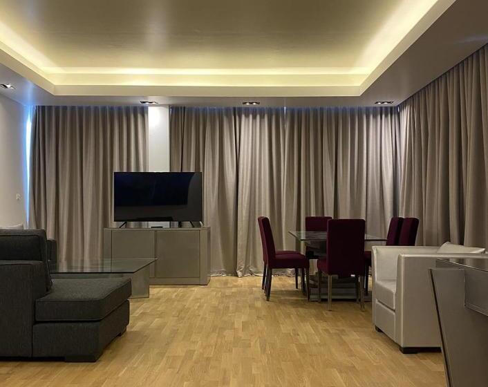 스위트, Theoxenia House