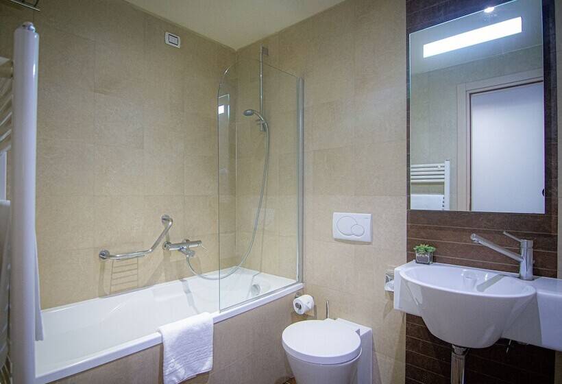 Номер Стандарт, Tuscany Inn