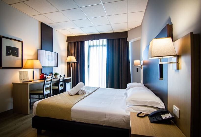 Номер Стандарт с Балконом, Tuscany Inn
