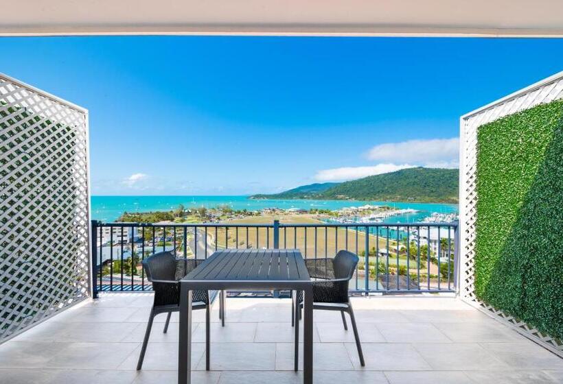 Superior Studio Sea View, Ocean Views At Whitsunday Terraces Resort
