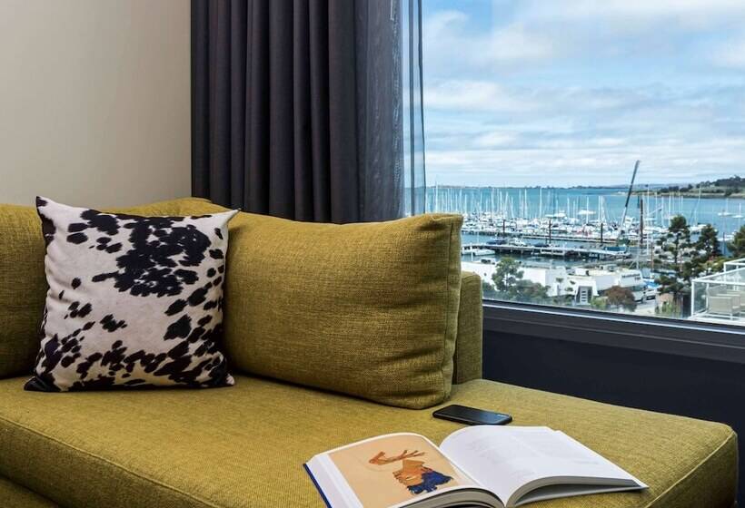 스탠다드 룸 더블 침대, Novotel Geelong