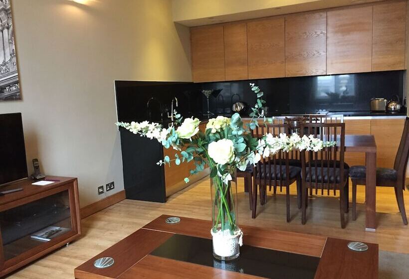 Апартаменты 1 Спальня, Quebecs Luxury Apartments