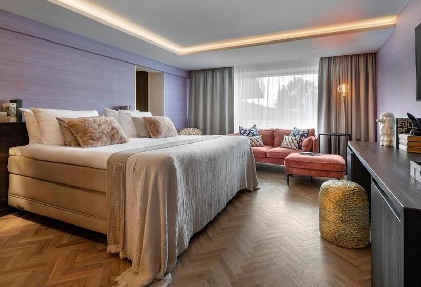 자쿠지 스위트, Van Der Valk Hotel Emmeloord
