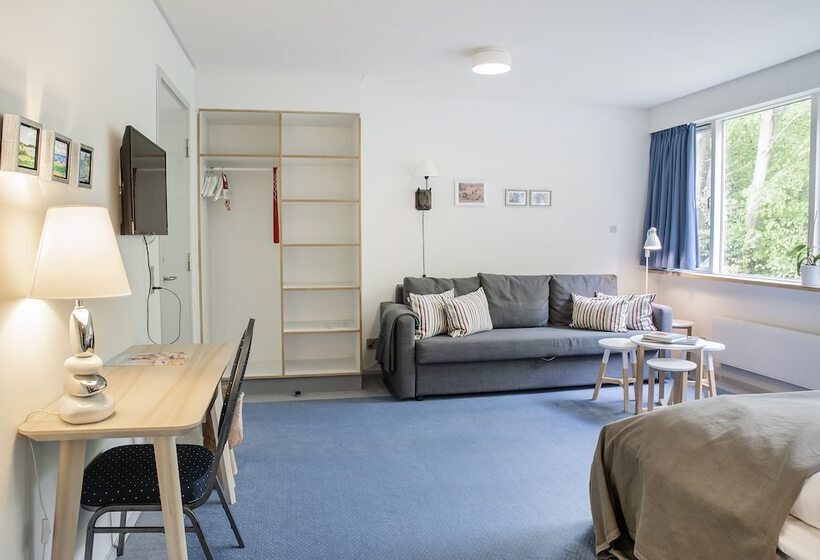 חדר משפחתי, Juelsminde Strand