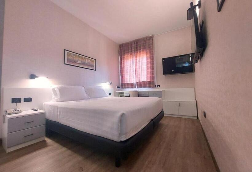 חדר סטנדרט, Falco D'oro