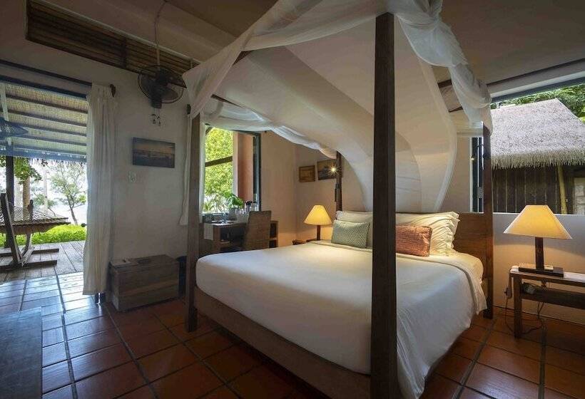 اتاق سوپریور با چشم‌انداز دریا, Mango Bay Resort