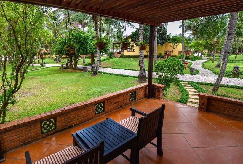 Standard bungalow with view, Pandanus Resort