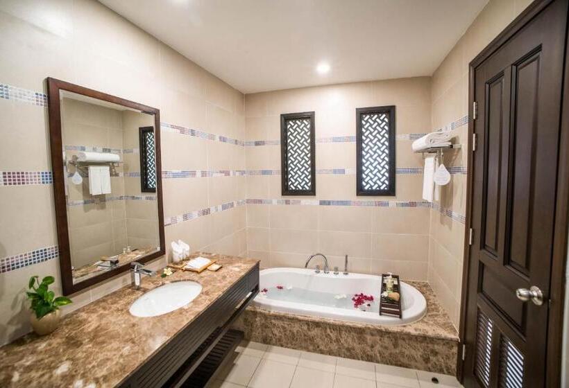 سوئیت اجرایی با بالکن, Pandanus Resort