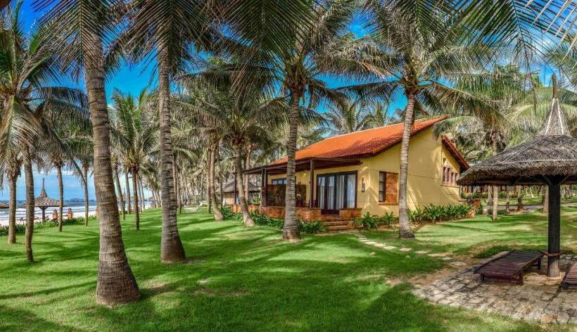 بانگلوی استاندارد با چشم‌انداز دریا, Pandanus Resort
