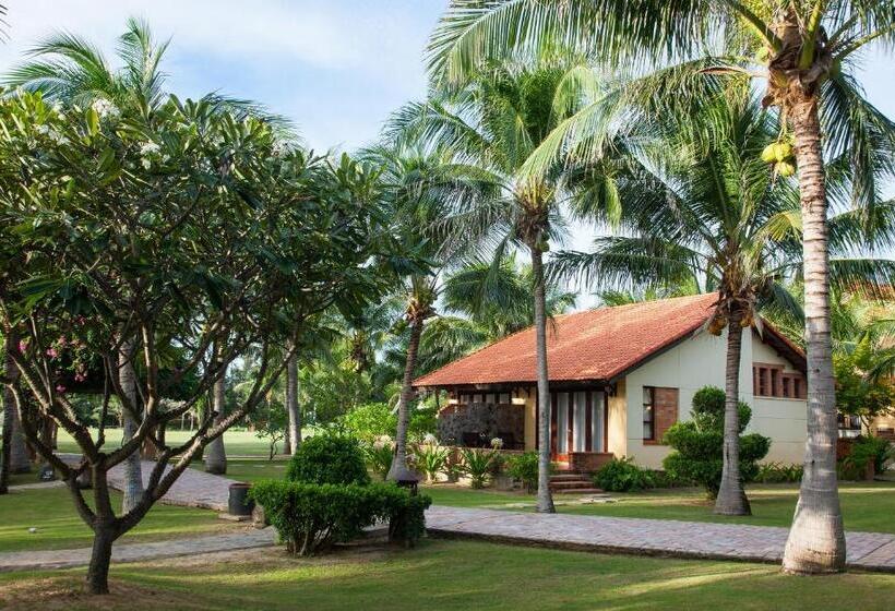 بانگلوی استاندارد با چشم‌انداز دریا, Pandanus Resort