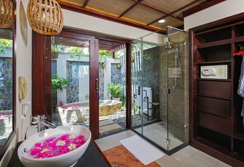 بانگلوی استاندارد با چشم‌انداز دریا, Pandanus Resort